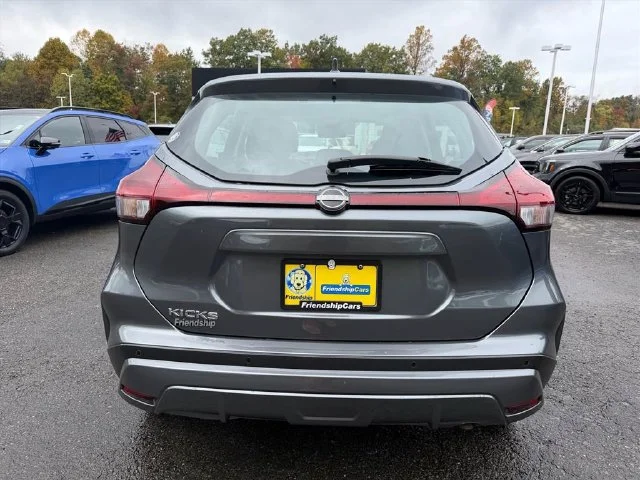 Used 2025 Gray Nissan S image 11