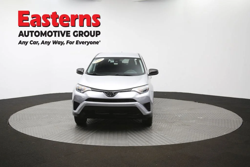 Used 2018 Silver Toyota LE image 51