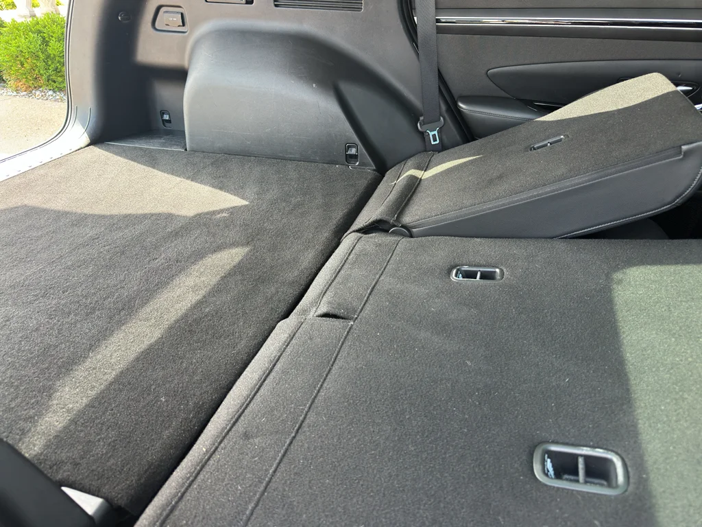 Used 2023 Gray Hyundai Limited image 40