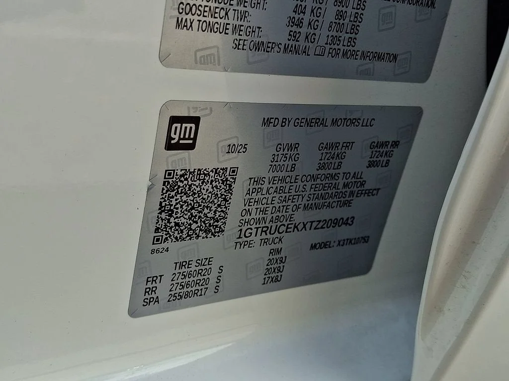 Used 2026 Summit White GMC Elevation image 61
