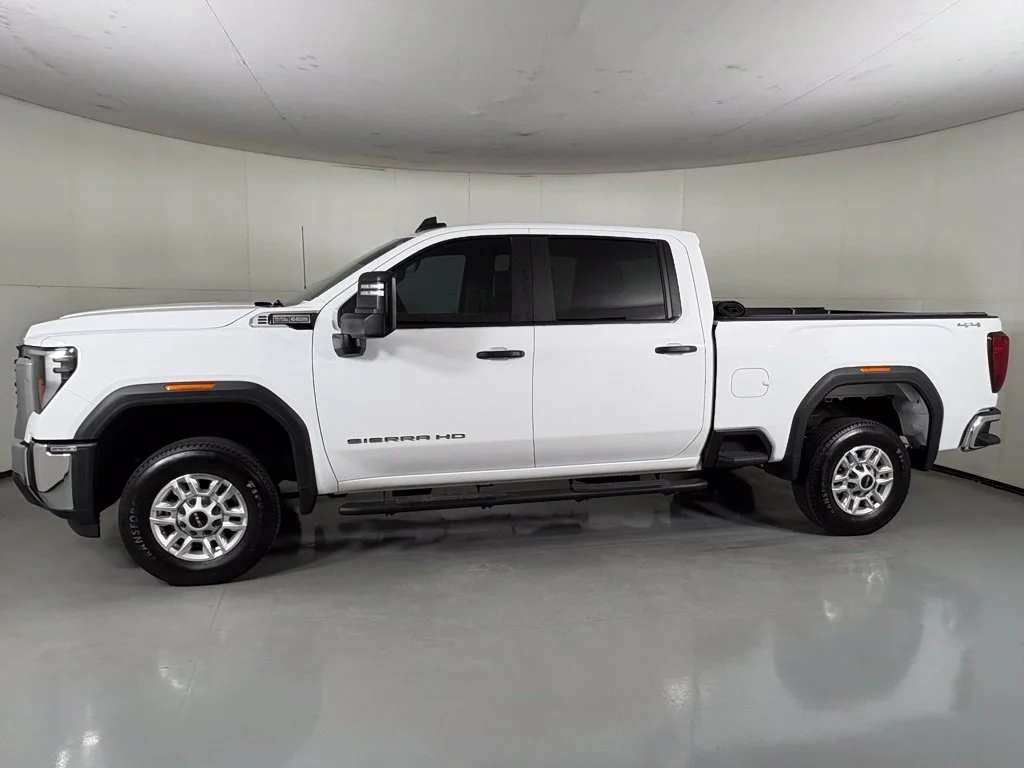 Used 2024 White GMC Pro image 4