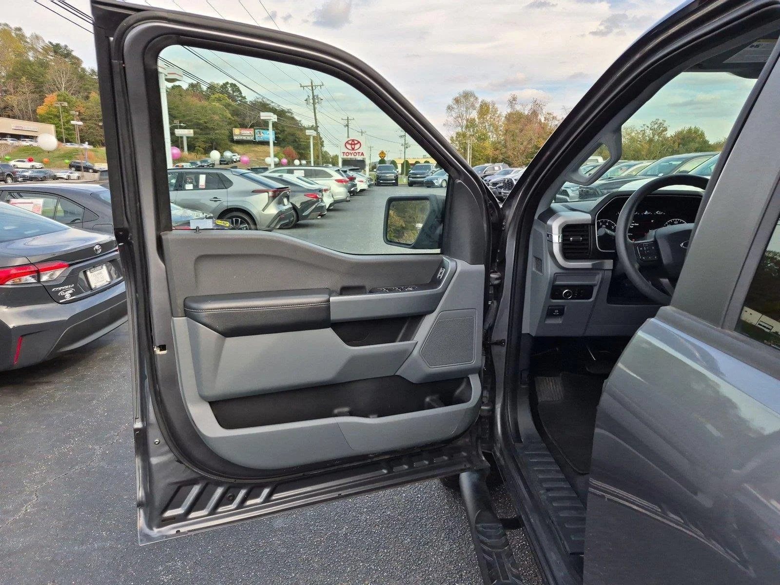 Used 2023 Carbonized Gray Metallic Ford XLT image 14