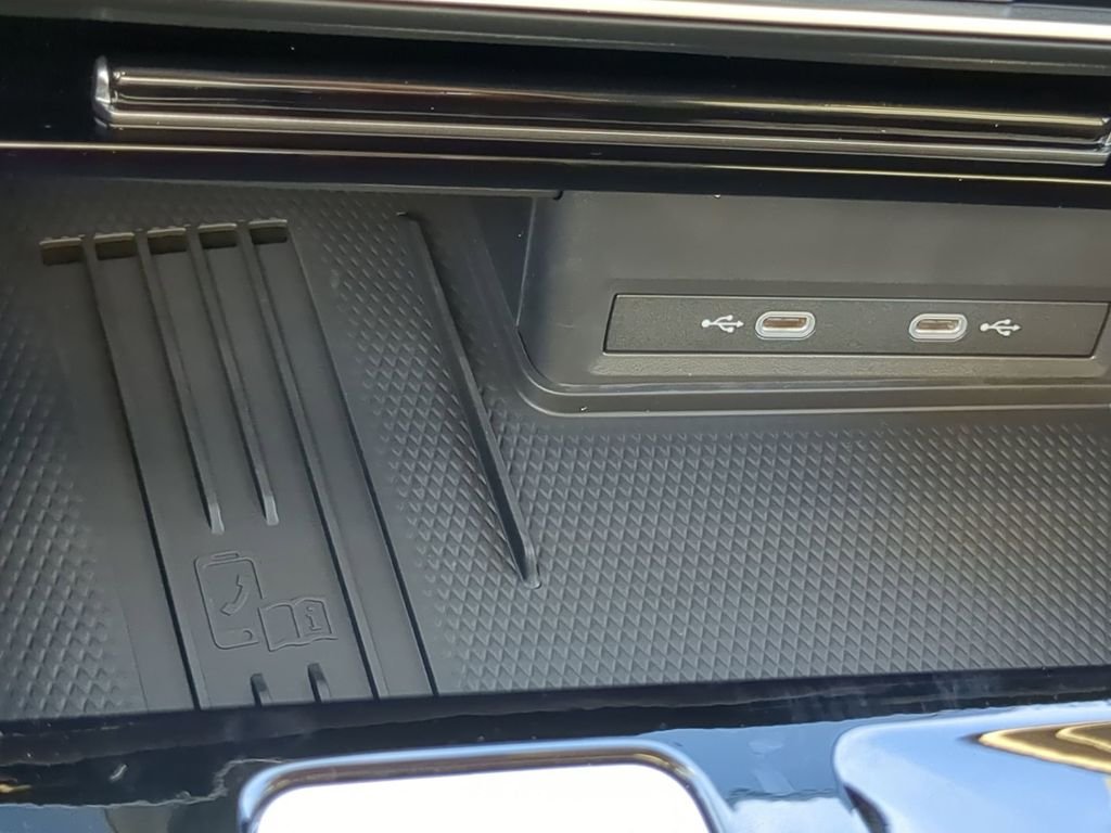 2026 Volkswagen Atlas SE w/Tech - Photo 25