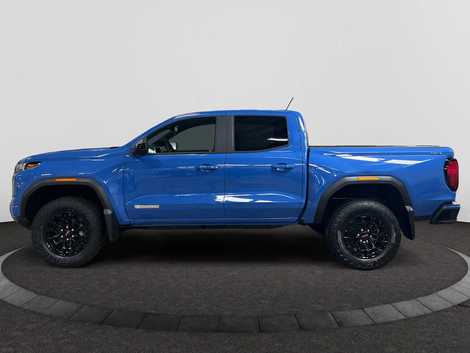 New 2026 Rapids Metallic GMC Elevation image 2