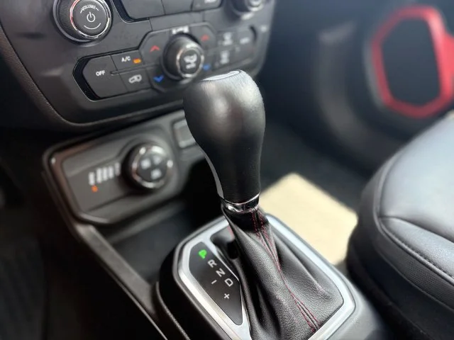 2023 Jeep Renegade Trailhawk - Photo 23