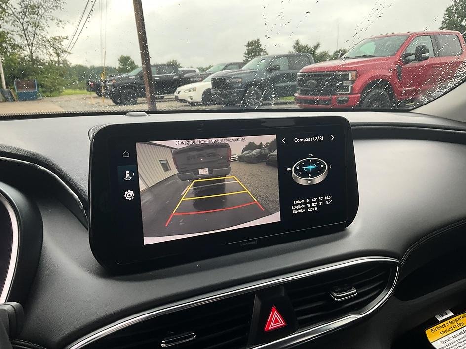 Used 2023 White Hyundai SEL image 21