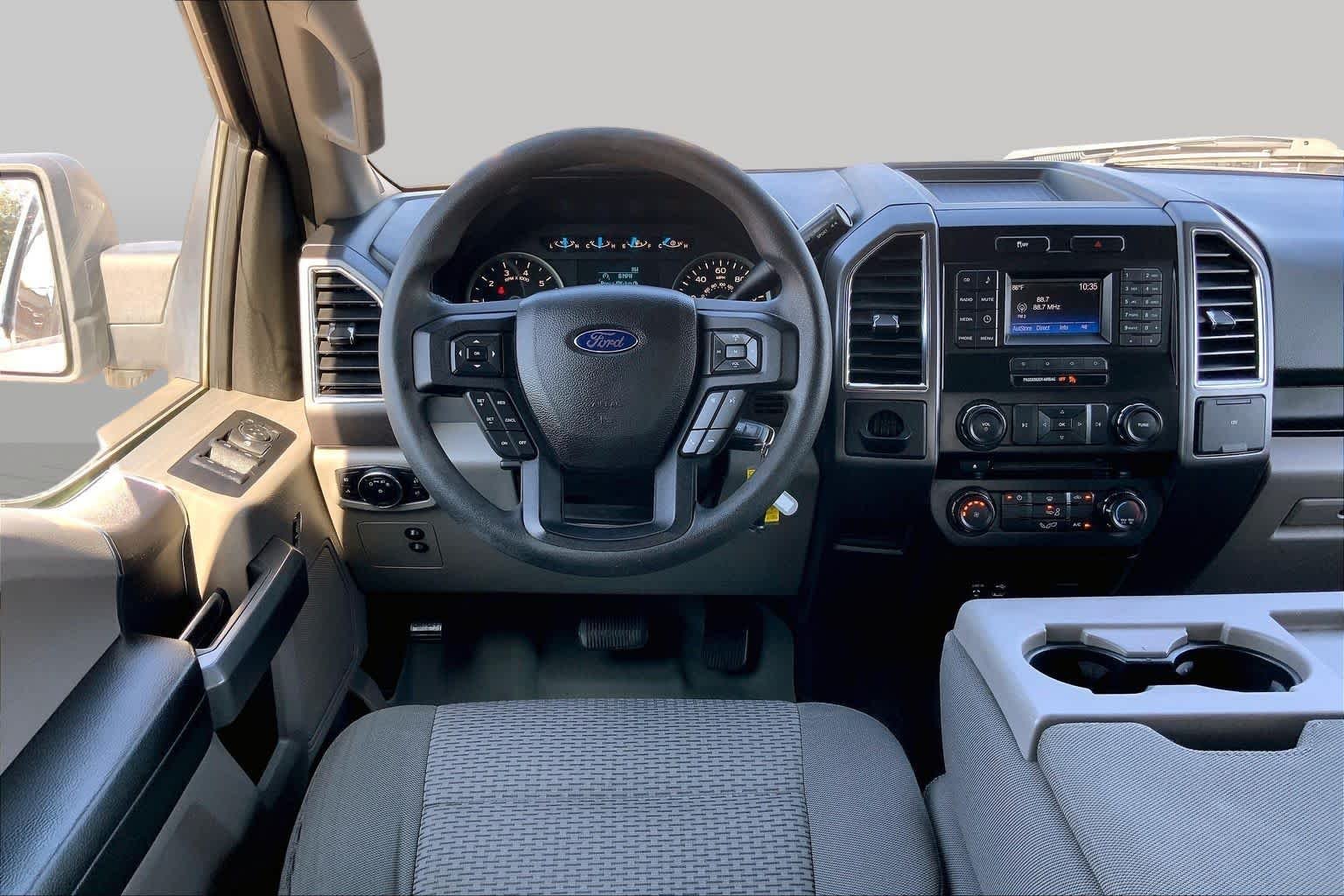 Used 2015 Oxford White Ford XLT image 5