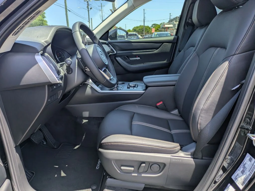 New 2026 Jet Black Mica Mazda 3.3 Turbo Select AWD image 22
