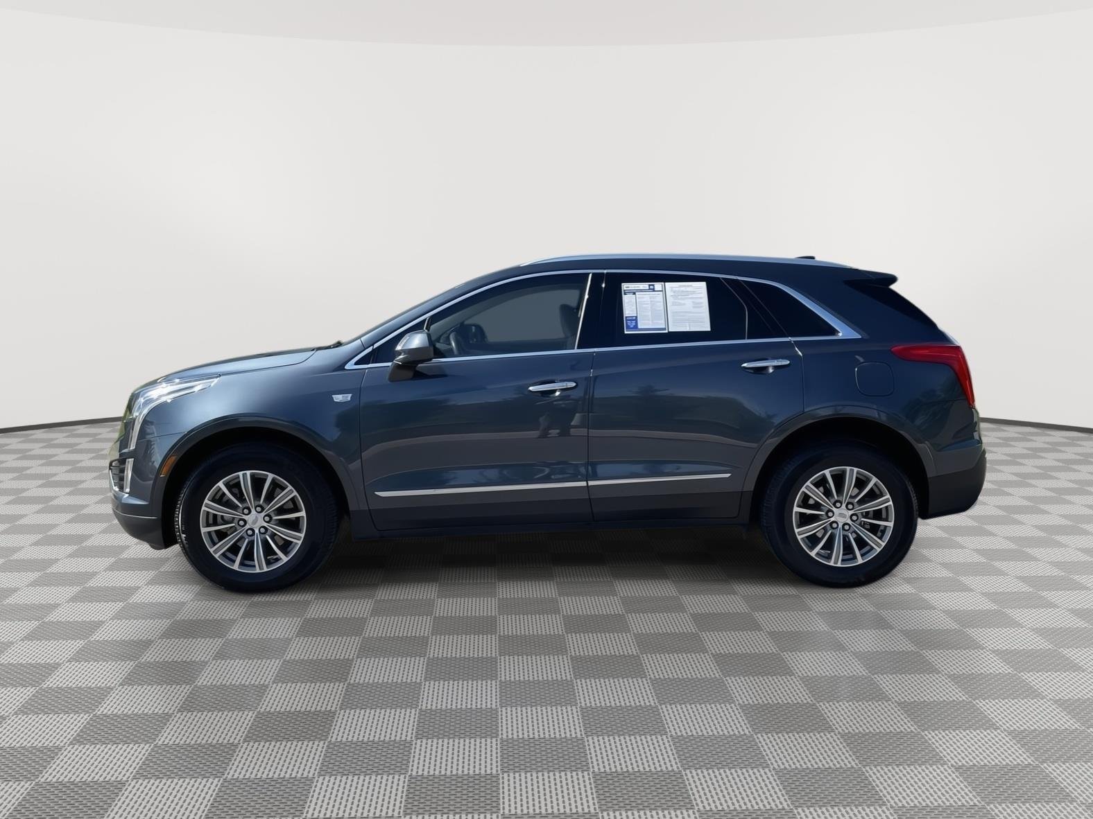 Used 2019 Shadow Metallic Cadillac Luxury FWD image 23