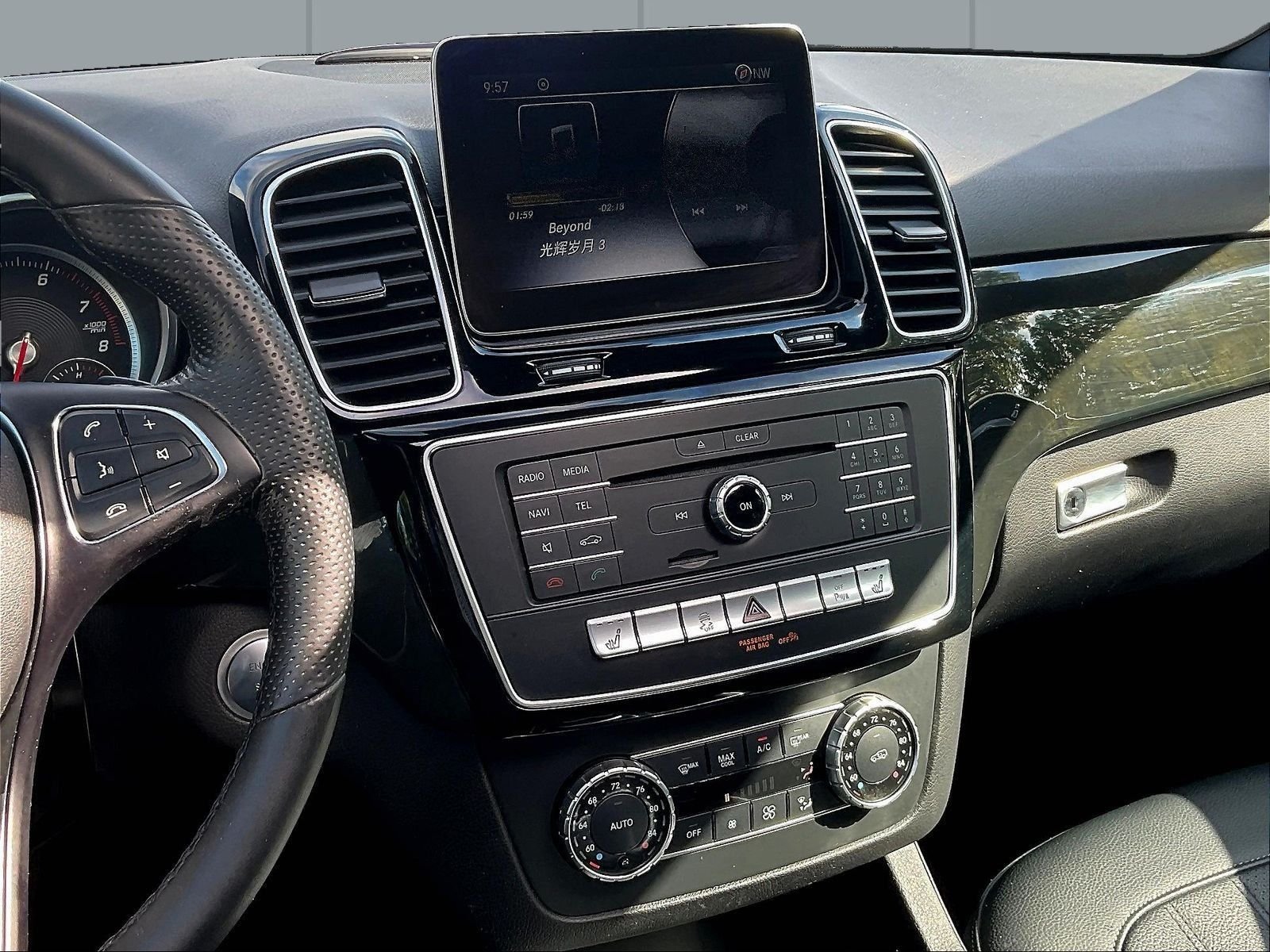 Used 2018  Mercedes-Benz GLE 350 image 11