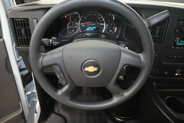 Used 2022 Summit White Chevrolet LS image 7