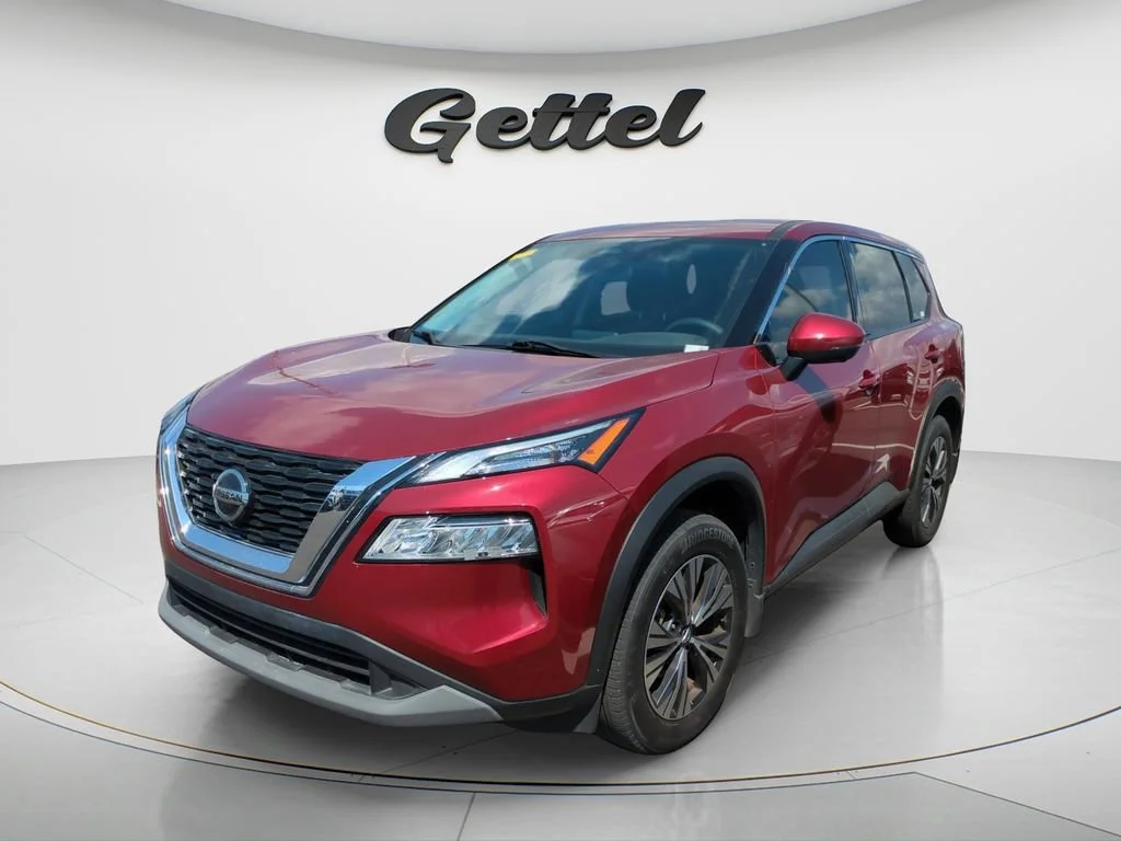 Used 2021 Red Nissan SV FWD image 1