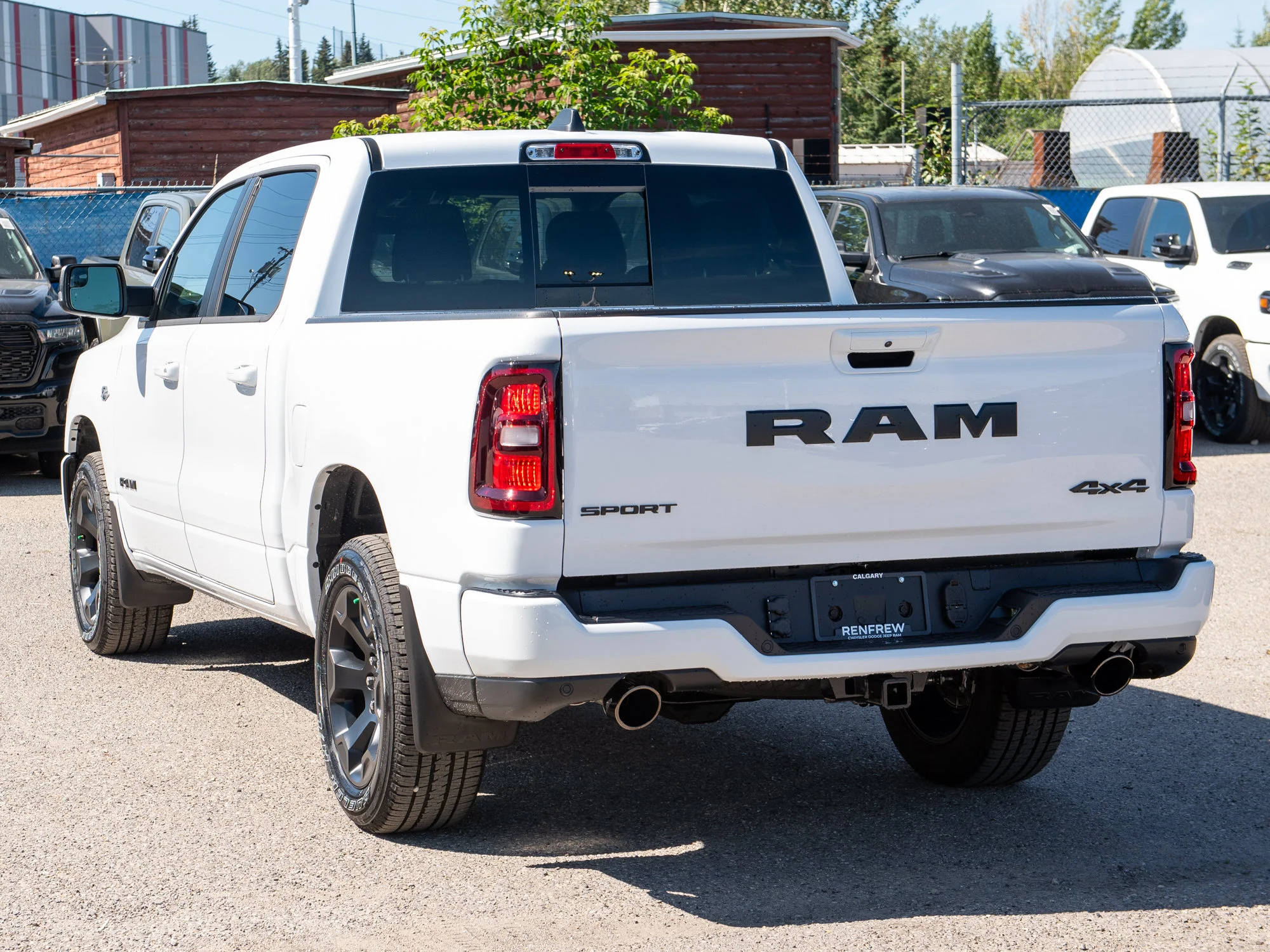 New 2026 White RAM Sport* Crew Cab 4x4, HEMI V8, Panoramic Sunroof, Heated Seats/Wheel image 5