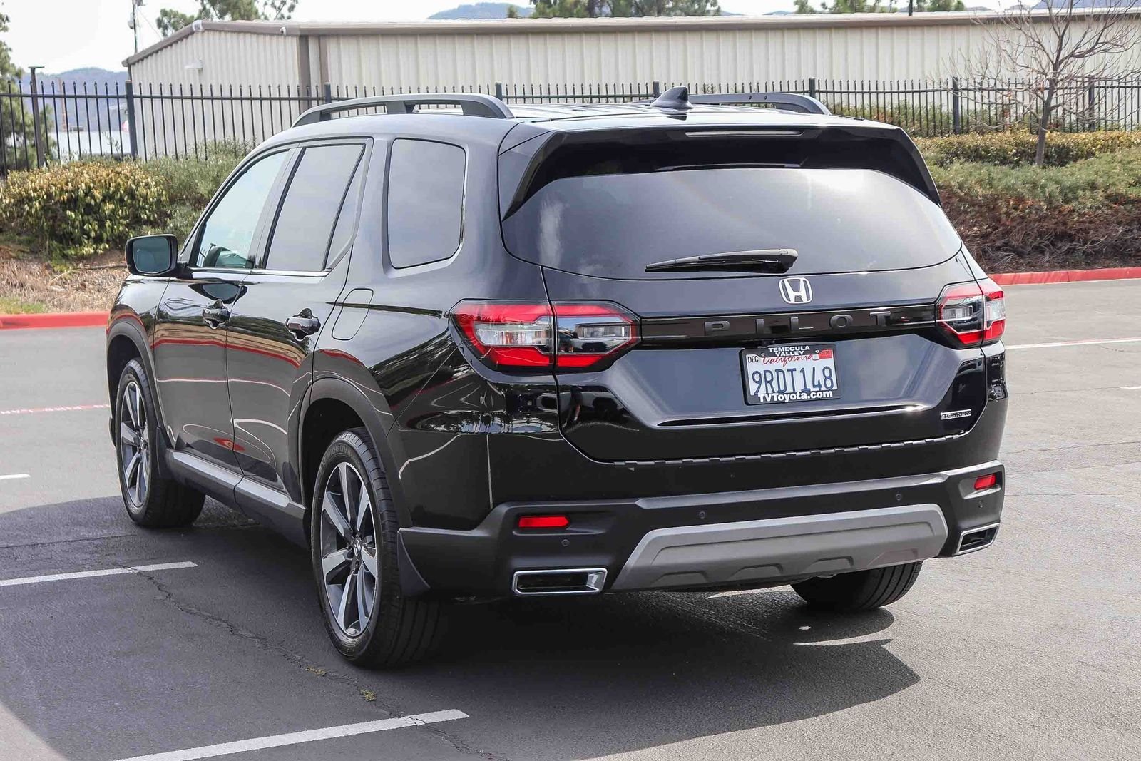 Used 2025 Crystal Black Pearl Honda Touring image 5