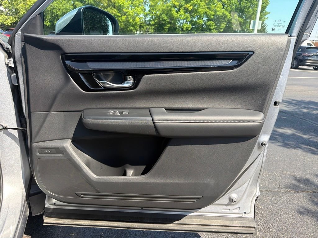 Used 2026 Solar Silver Metallic Honda EX-L image 26