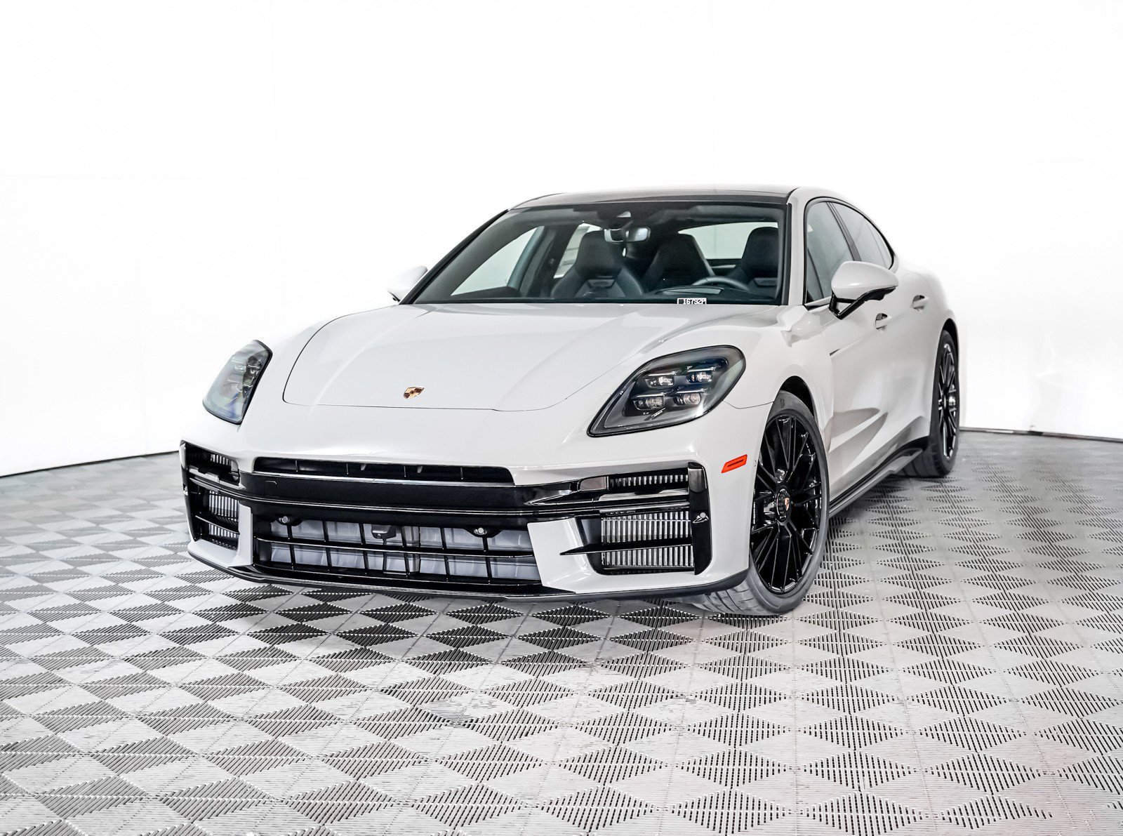 2026 Porsche Panamera GTS