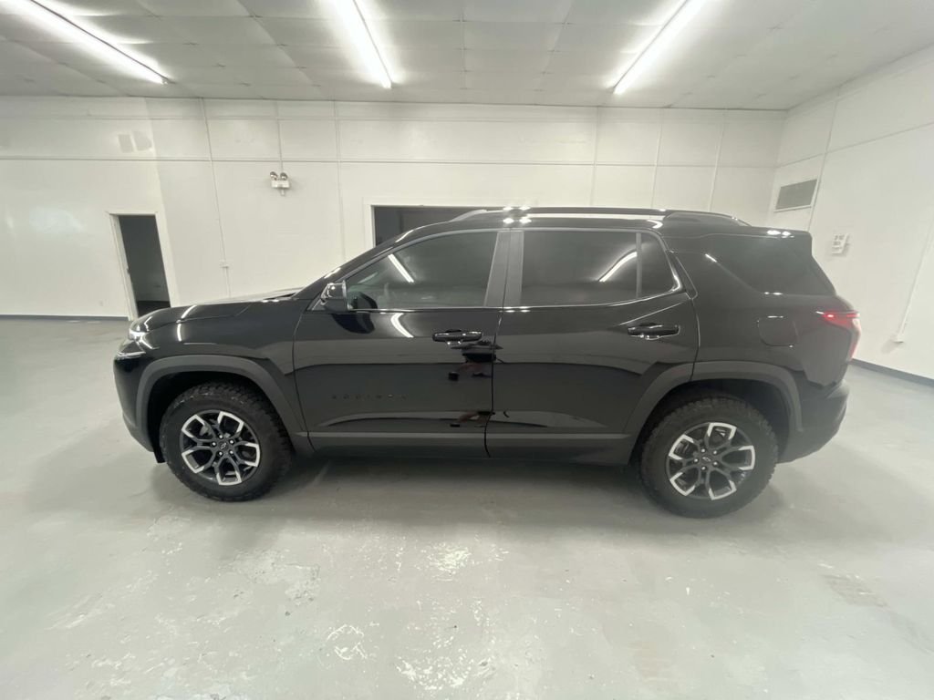 New 2027 Mosaic Black Metallic Chevrolet ACTIV image 5