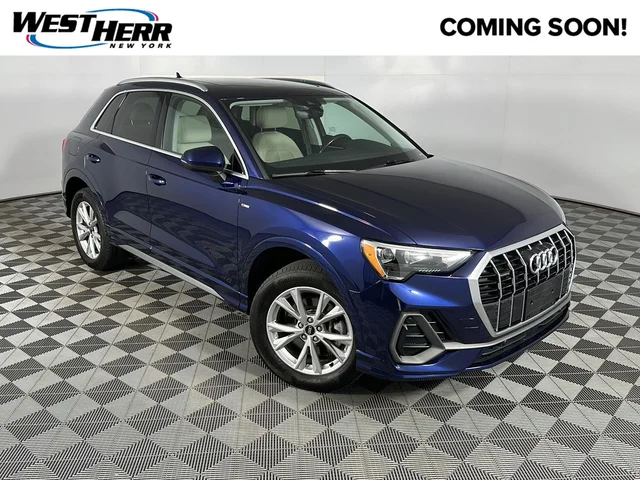 2022 Audi Q3 Premium