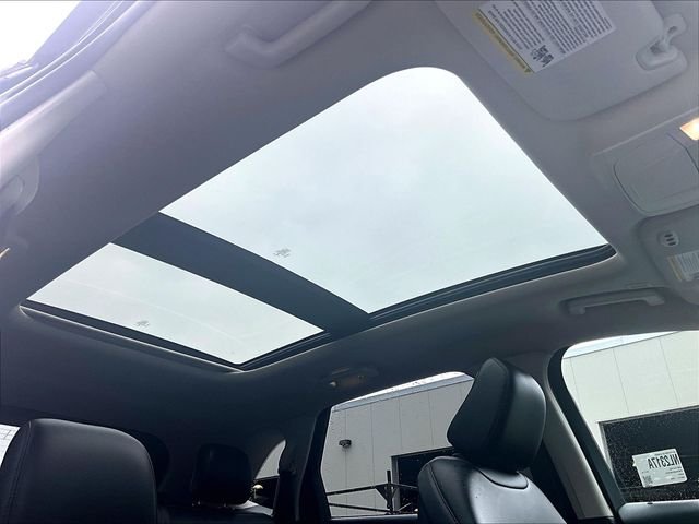 Used 2020 Black Ford SEL image 18
