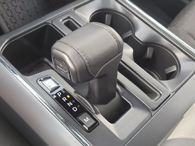 Used 2025 White Ford XLT image 28