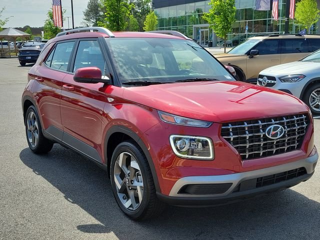 Used 2025 Red Hyundai Limited image 3