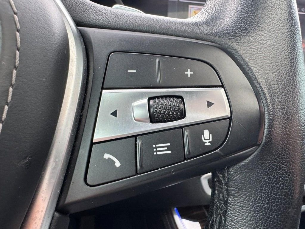 Used 2023 Black BMW xDrive40i image 19