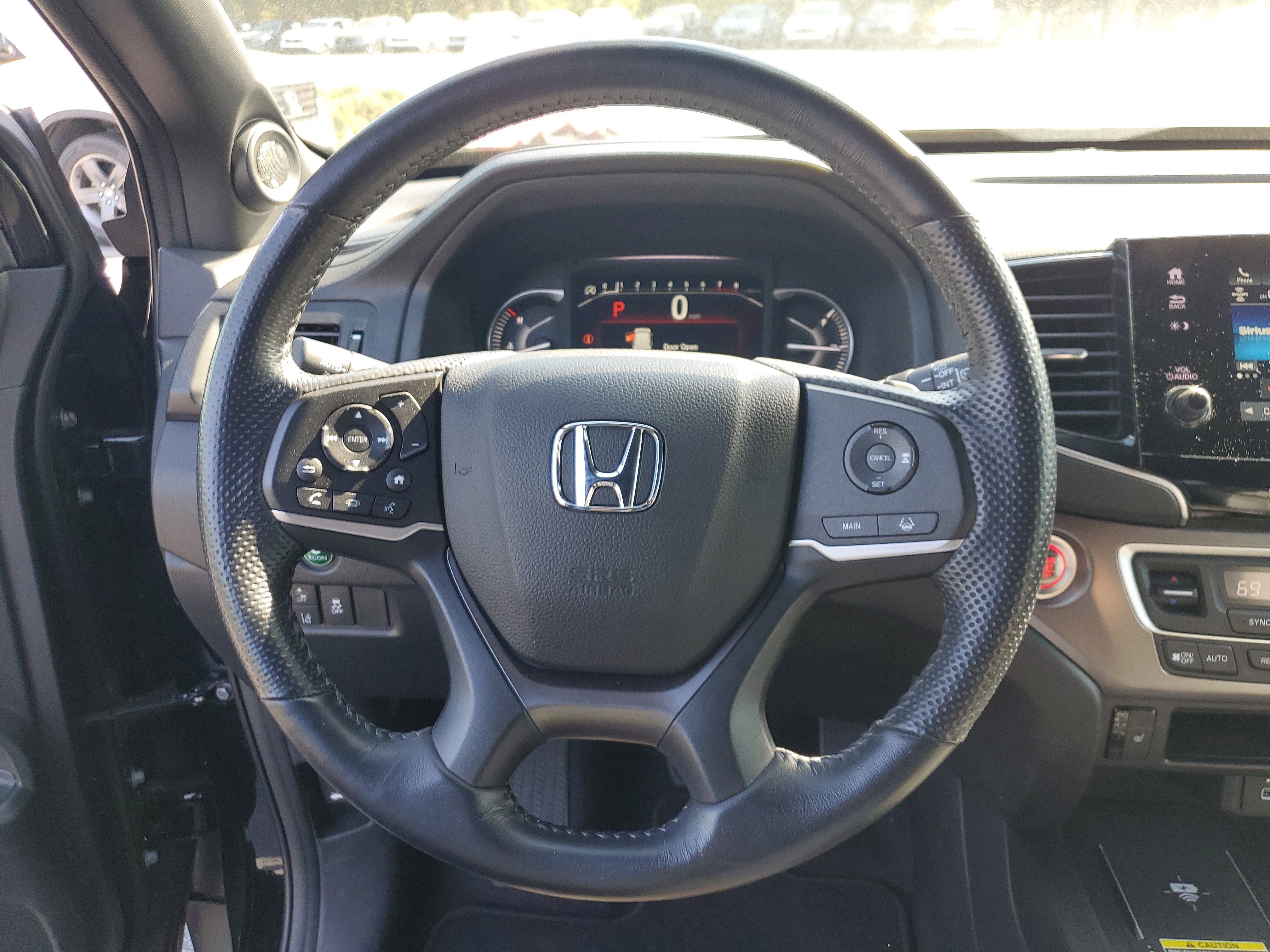 Used 2024 Black Honda EX-L image 25