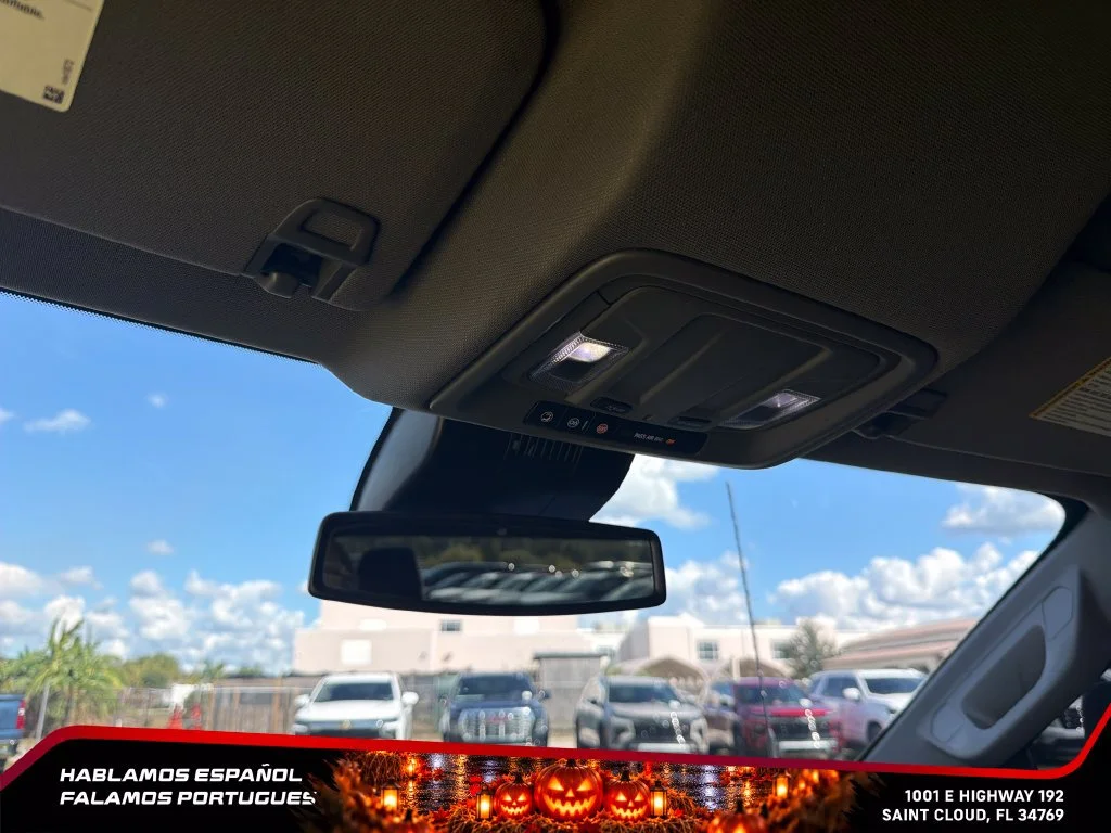 Used 2024 Black Chevrolet Custom image 22