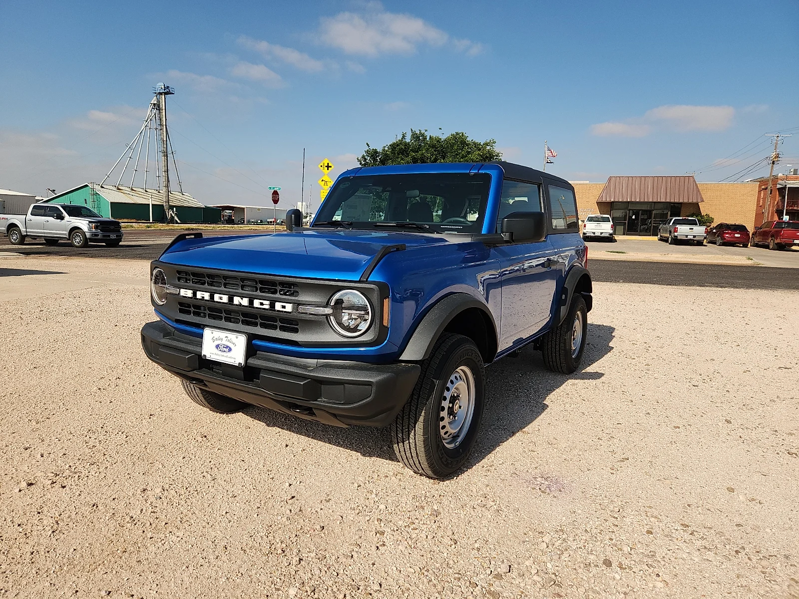 New 2026 Velocity Blue Metallic Ford Base image 3
