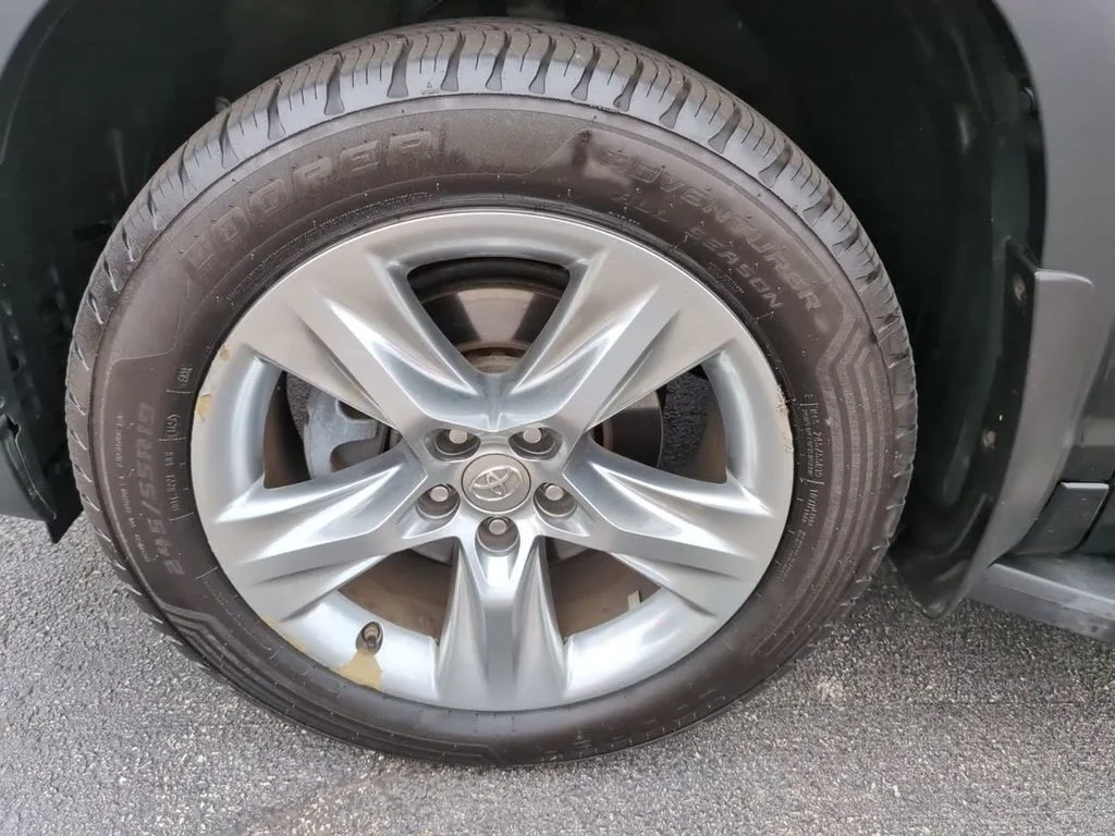 Used 2016 Black Toyota Limited image 9