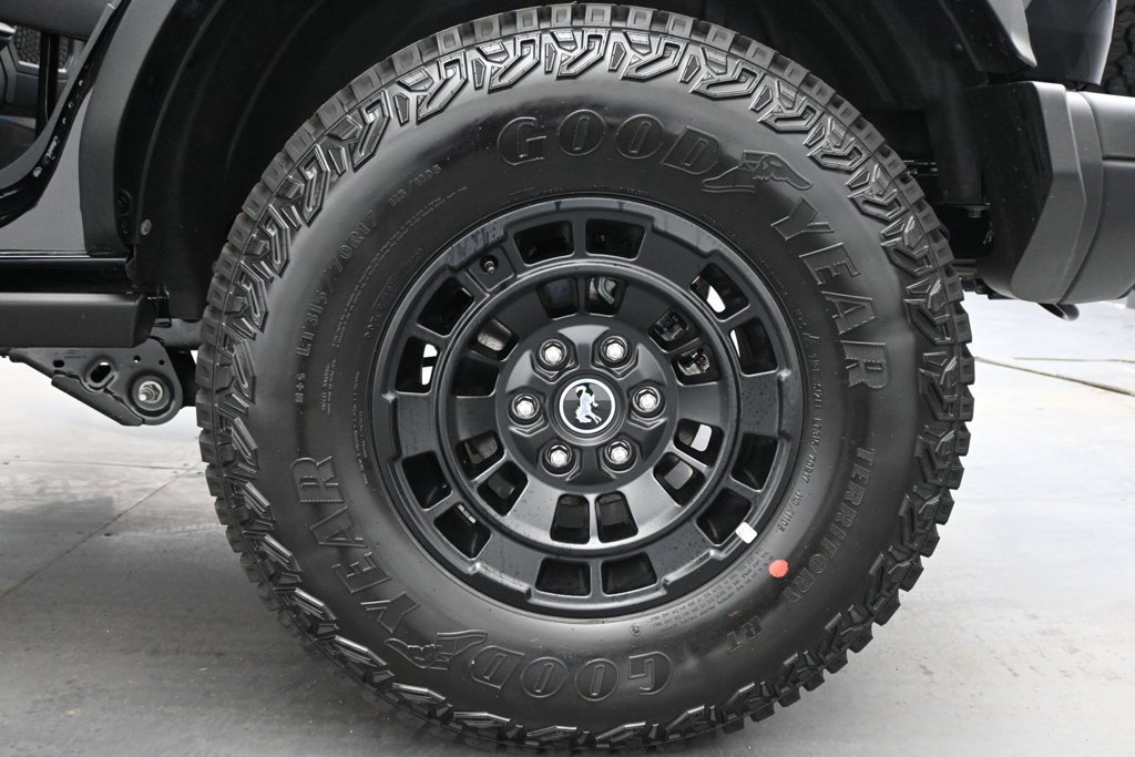 New 2026 Shadow Black Ford Badlands image 20