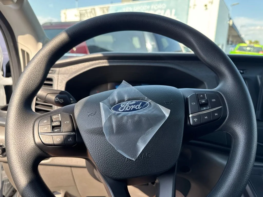 New 2026 Oxford White Ford Base image 11
