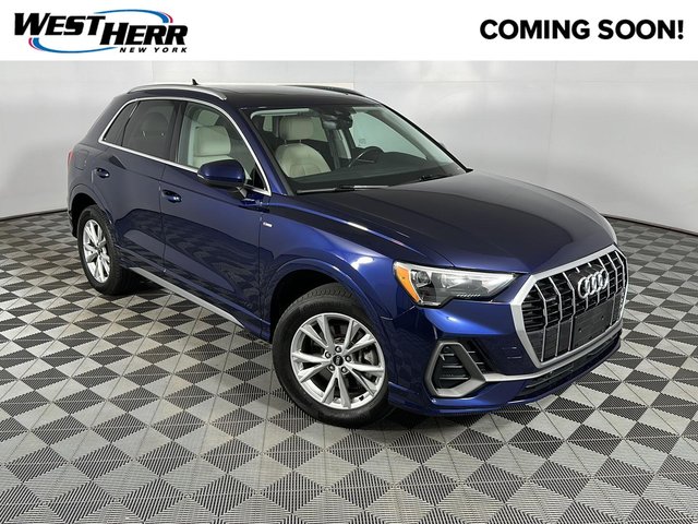 2022 Audi Q3 Premium