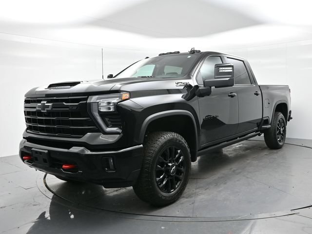 Used 2025 Black Chevrolet LTZ image 3