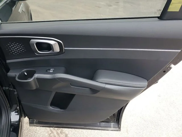 2025 Kia Sorento EX Hybrid - Photo 33