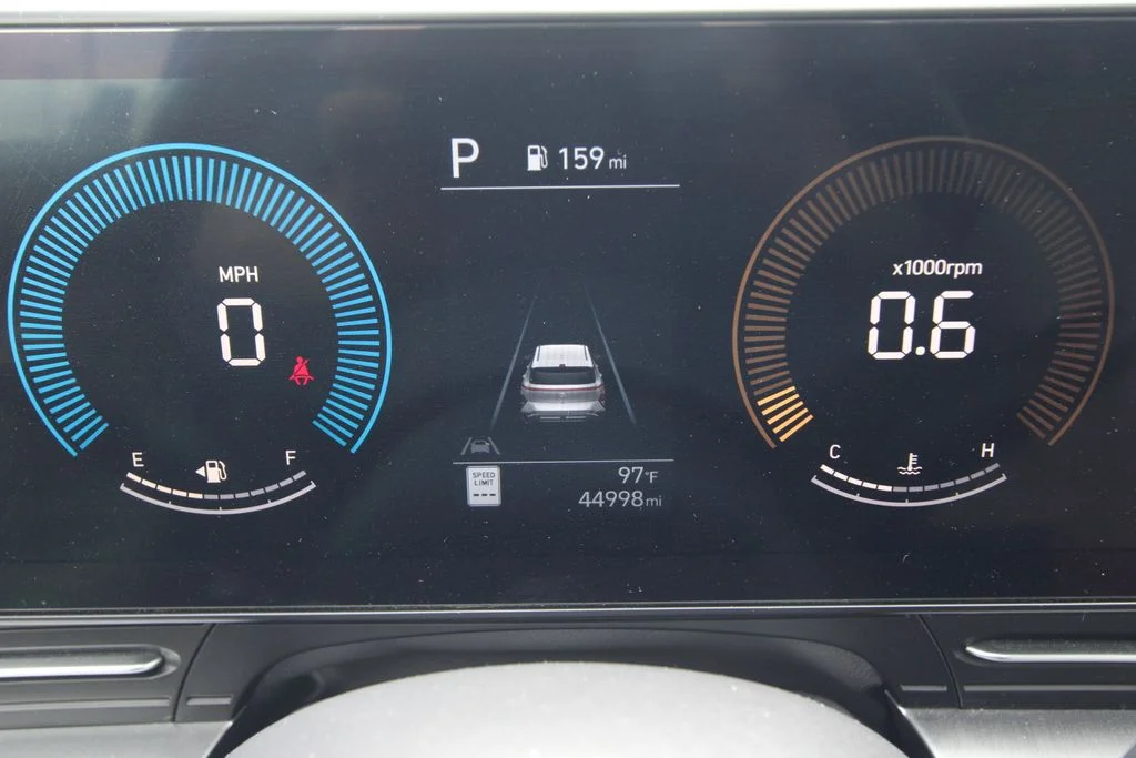 Used 2025 Black Hyundai SEL image 37