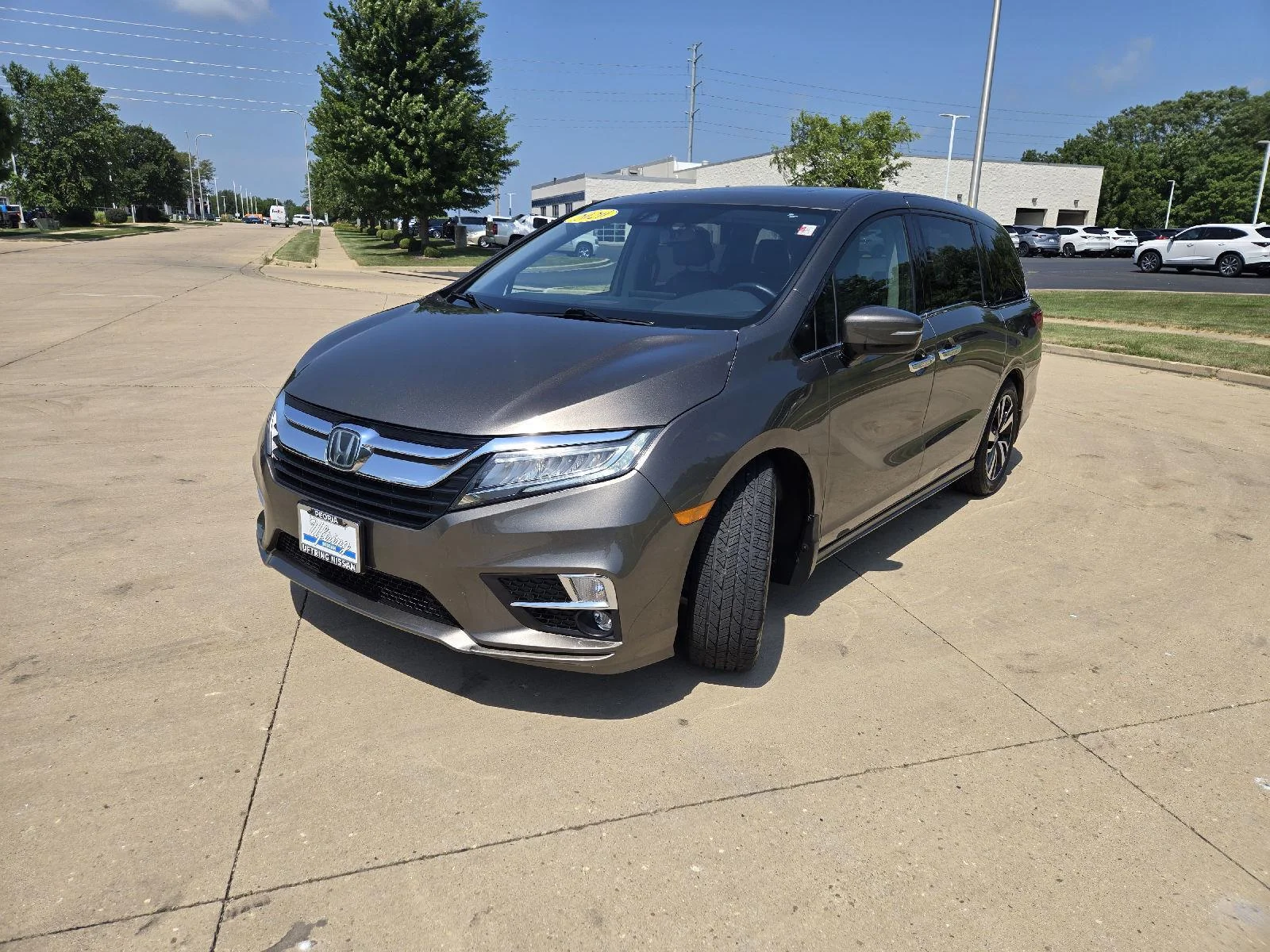 Used 2020 Pacific Pewter Metallic Honda Elite image 4