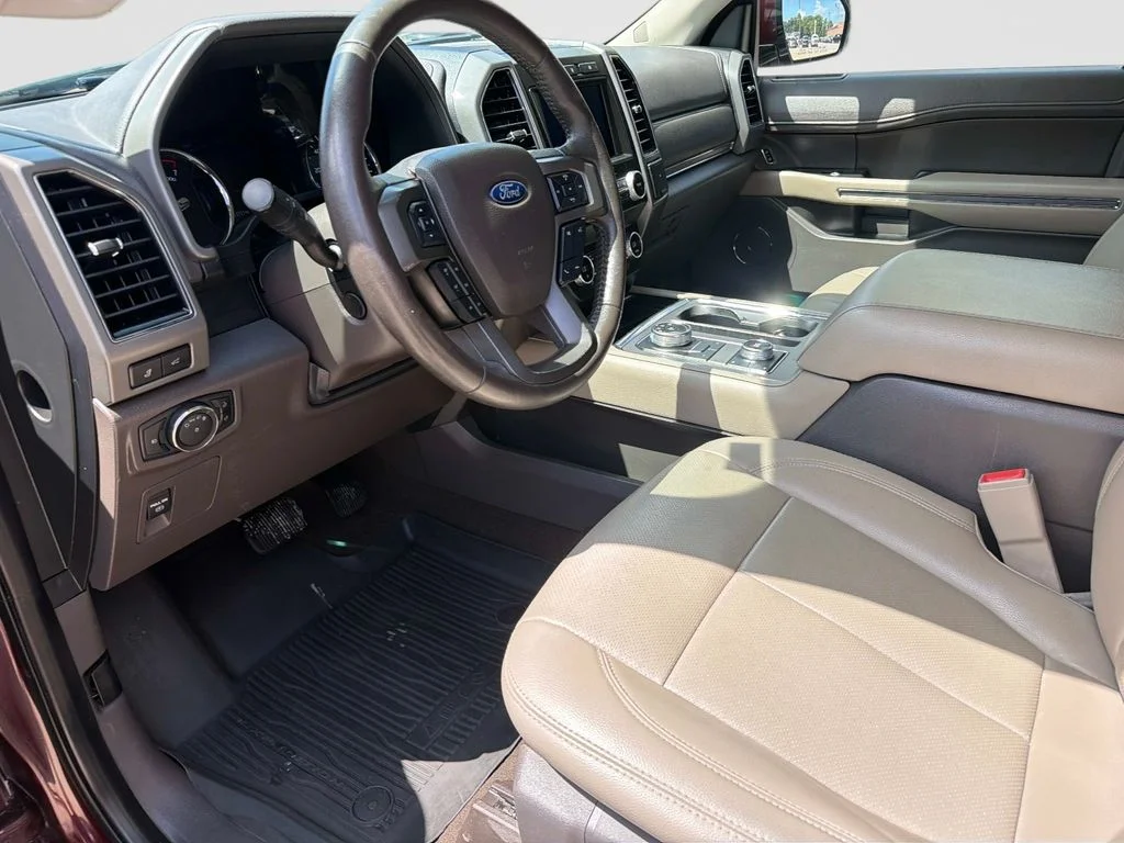 Used 2020 Red Ford XLT image 22