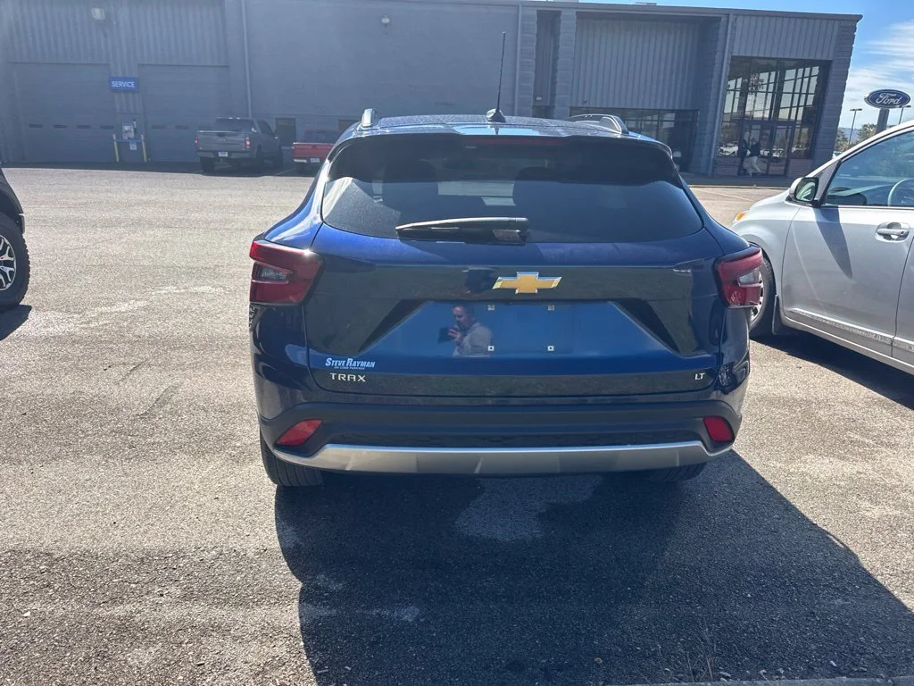 Used 2024 Blue Chevrolet LT image 17
