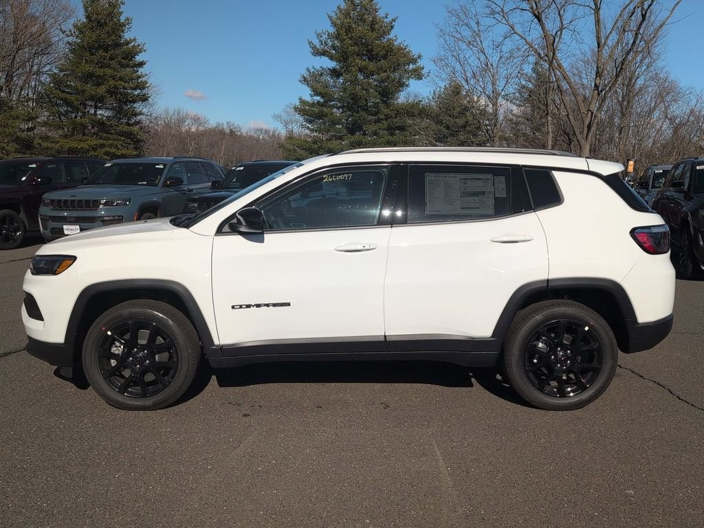 New 2026 Bright White Clearcoat Jeep Latitude image 6
