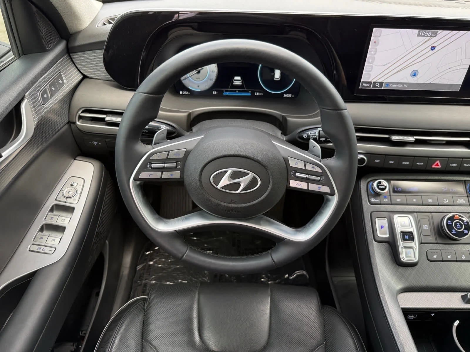2024 Hyundai Palisade Limited - Photo 13