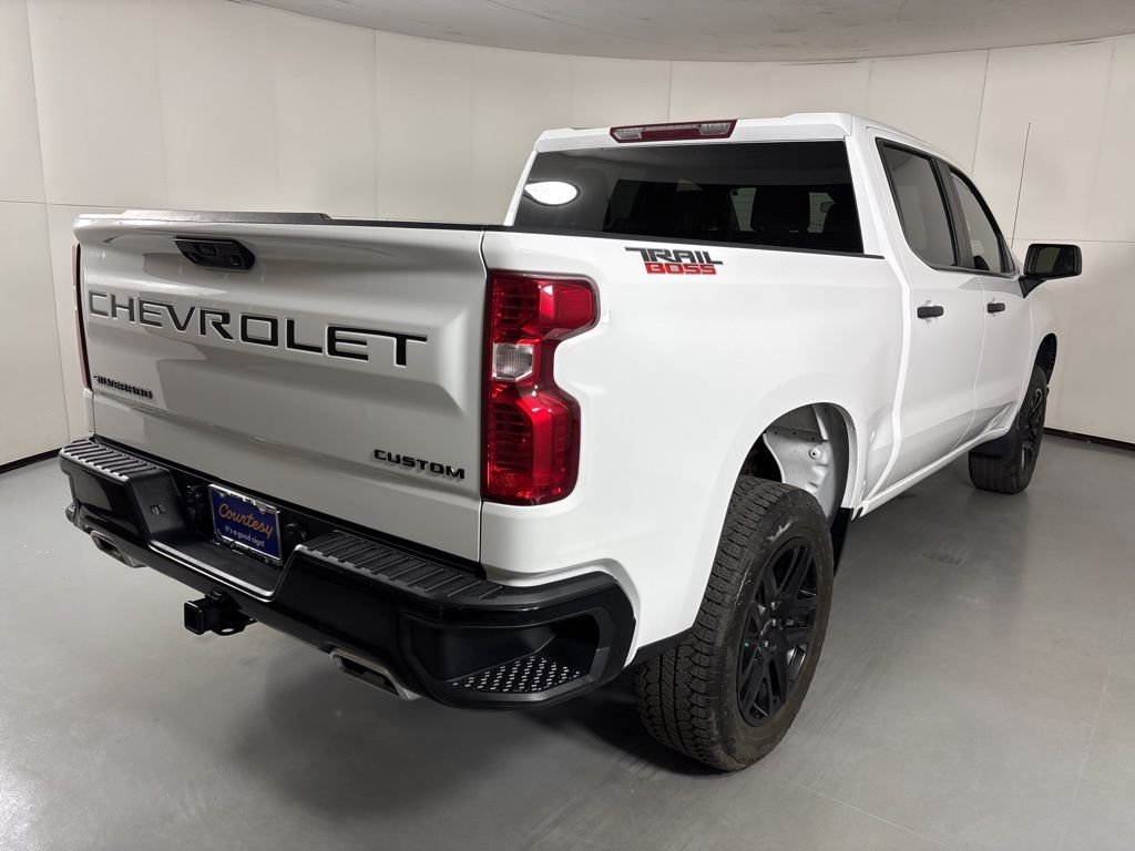 2024 Chevrolet Silverado 1500 Custom - Photo 8