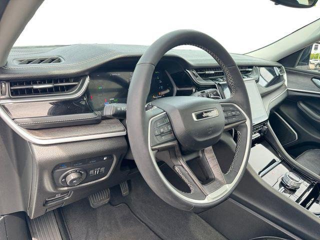 Used 2023 White Jeep 4xe image 18