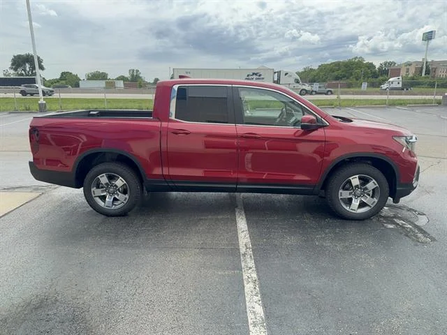 New 2026 Radiant Red Metallic II Honda RTL image 4