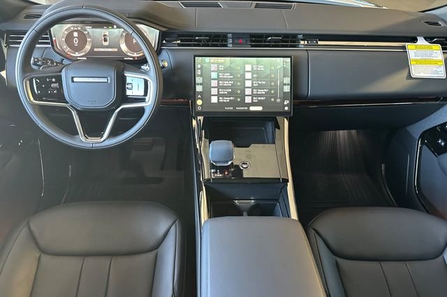 New 2026 Fuji White Land Rover SE image 12