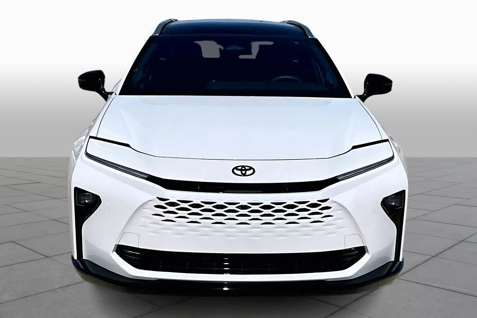 New 2026 Oxygen White Toyota Limited image 3