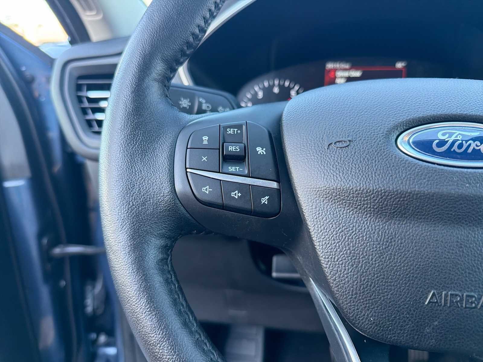Used 2020 Blue Metallic Ford SEL image 24
