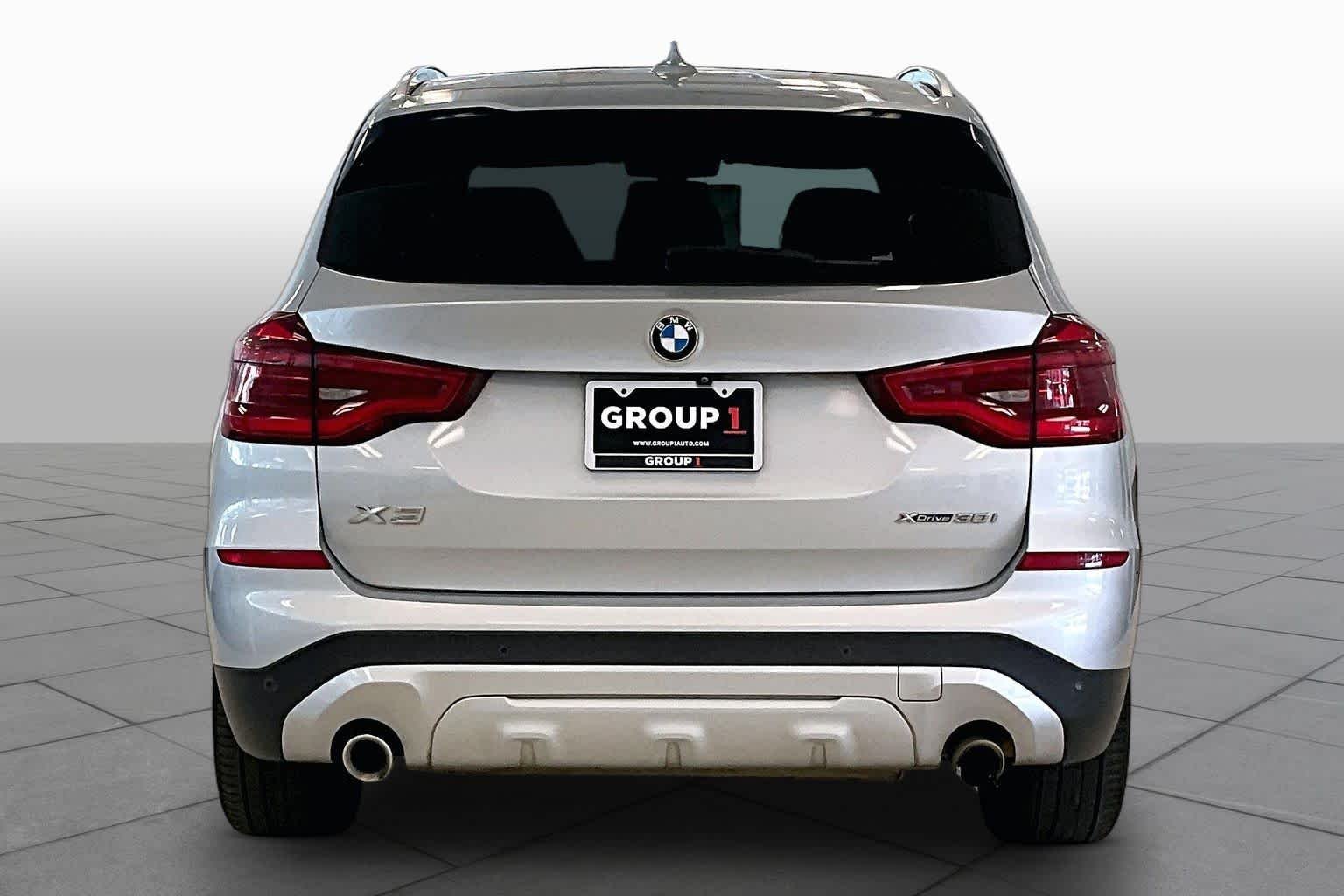 Used 2019 Glacier Silver Metallic BMW xDrive30i image 4