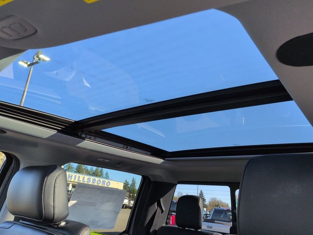 New 2026 Glacier Gray Metallic Tri-Coat Ford F-250® Lariat® image 59