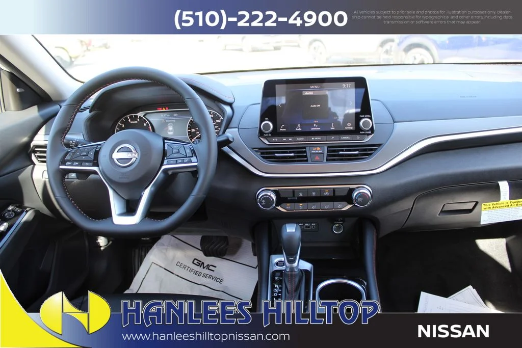 2025 Nissan Altima SR - Photo 16